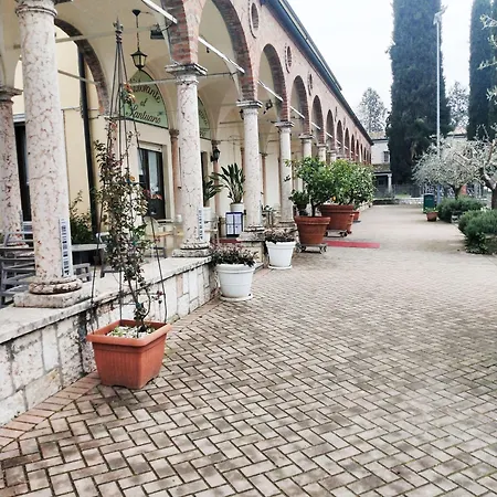 Al Santuario 2* Peschiera del Garda