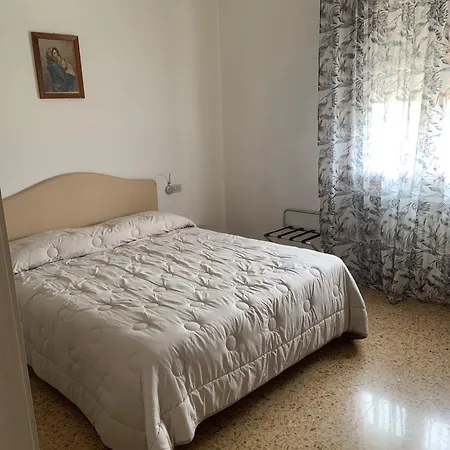 Otel Al Santuario 2*