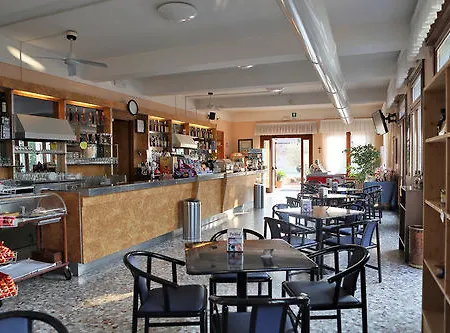 Al Santuario Hotel Peschiera del Garda